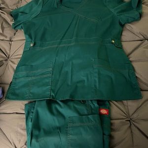 Womens scrub set